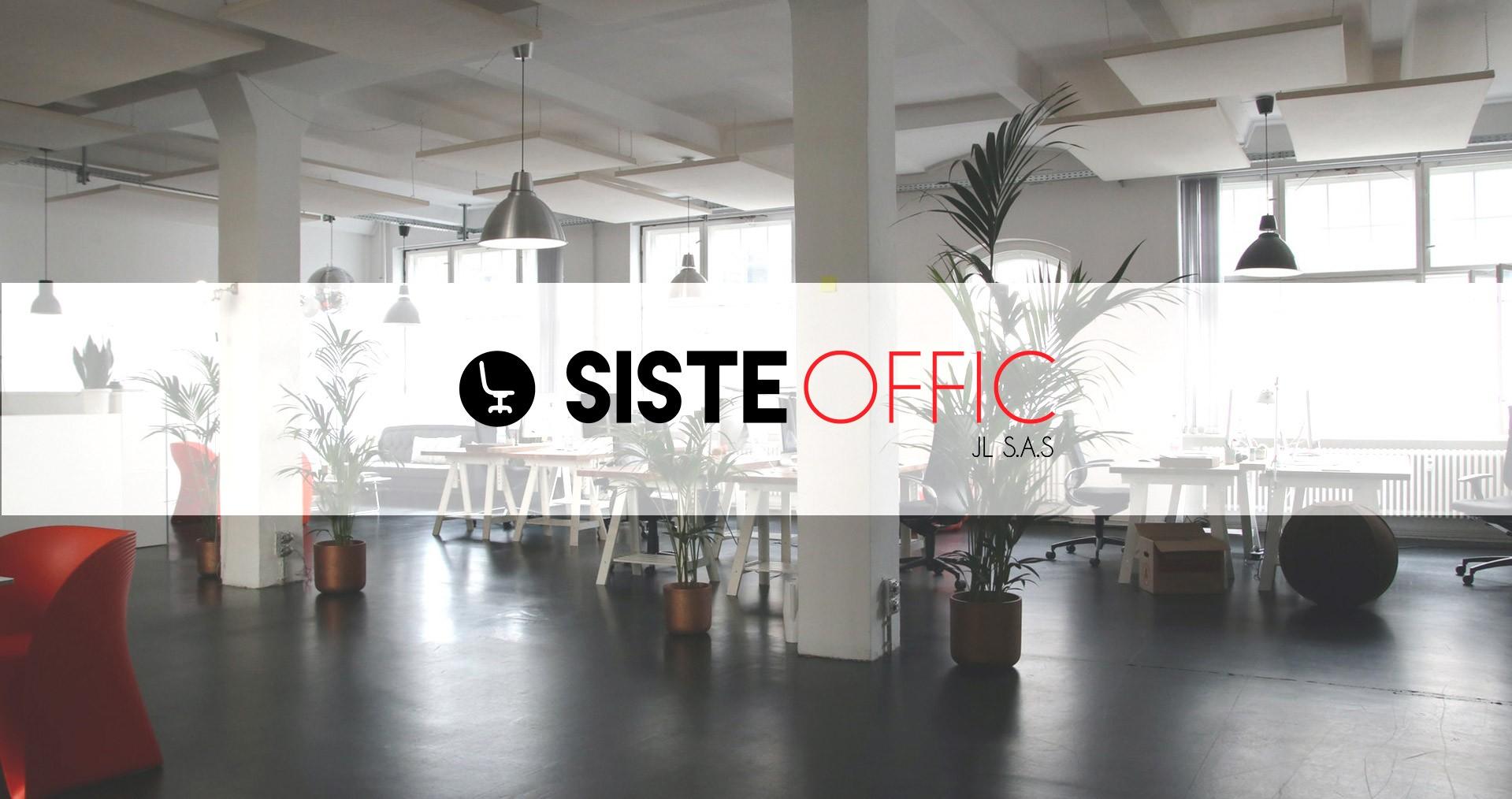 Oficina moderna fabricada por SisteOffic en Barranquilla